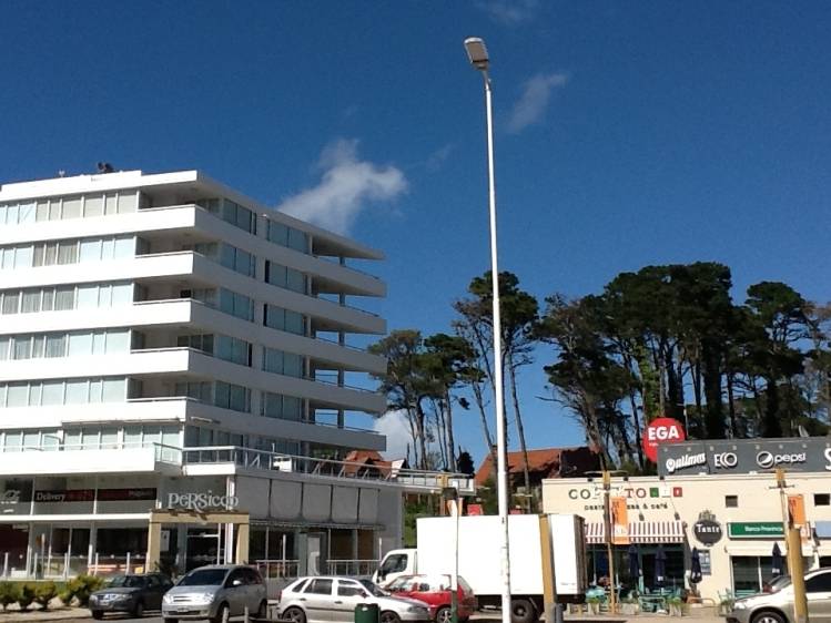 The light distribution of LED street lights is inseparable from the lens. Which lens is the best to choose?