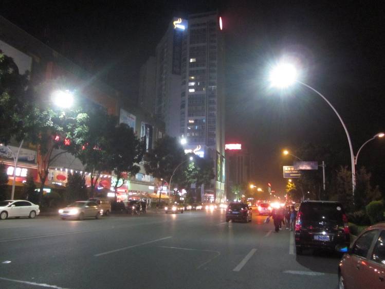 LED street light is the trend, what are its characteristics and advantages?